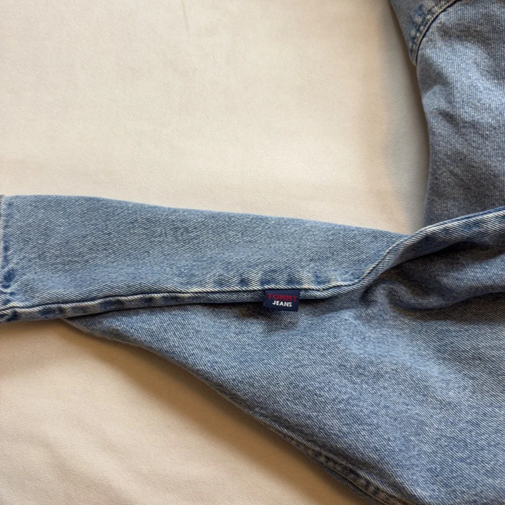 Vtg Tommy Jeans Mens Light Wash Embroidered Logo Straight Y2K 90s streetwear EUC